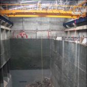 ȫ�Ԅ�����ץ�����ؙC�M�v����ĳ�Ŀ KONE automatic garbage grab crane entered